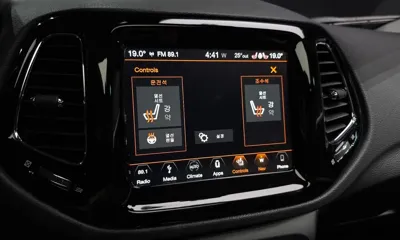 Jeep Compass 2019, 44373 км, за 10838.15 USD - фото 17