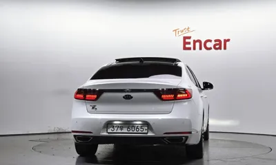 Kia K7 2017, 143004 км, за 8255.86 USD