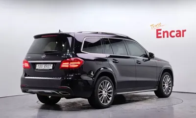 Mercedes-Benz GLS-Class 2017, 86732 км, за 23070.91 USD