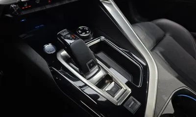 Peugeot 5008 2019, 129181 км, за 9425.99 USD - фото 9