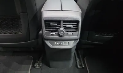Peugeot 5008 2019, 129181 км, за 9425.99 USD - фото 30