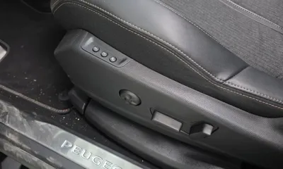Peugeot 5008 2019, 129181 км, за 9425.99 USD - фото 31