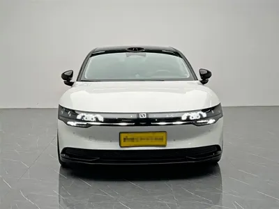 Zeekr 007 2024, 20000 км, за 21453.38 USD