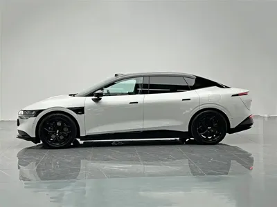 Zeekr 007 2024, 20000 км, за 21453.38 USD