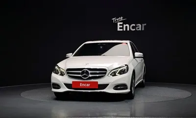 Mercedes-Benz E-Class 2014, 138130 км, за 5720.6 USD