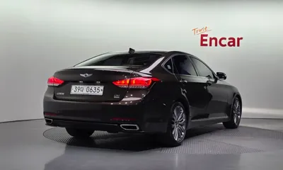 Hyundai Genesis 2016, 149543 км, за 9188.27 USD