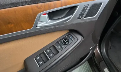 Hyundai Genesis 2016, 149543 км, за 9188.27 USD - фото 13