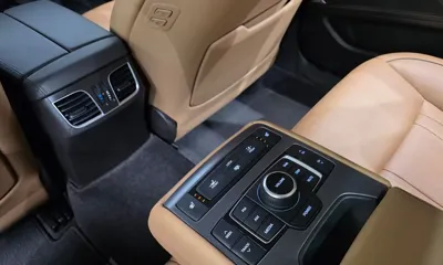 Hyundai Genesis 2016, 149543 км, за 9188.27 USD - фото 18