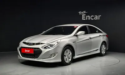Hyundai Sonata · 2015 год