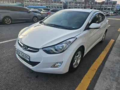 Hyundai Avante 2012, 105574 км, за 2953.92 USD
