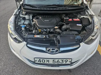 Hyundai Avante 2012, 105574 км, за 2953.92 USD