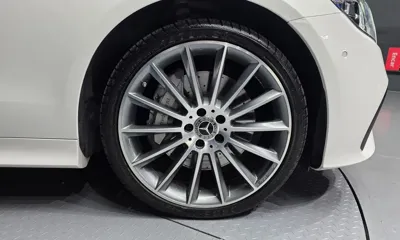 Mercedes-Benz E-Class 2022, 26002 км, за 39511.06 USD