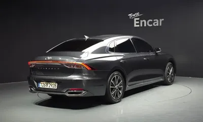 Hyundai Grandeur 2022, 219528 км, за 9441.94 USD