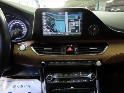 Hyundai Grandeur 2018, 59300 км, за 13856.37 USD - фото 11