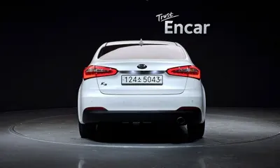 Kia K3 2015, 109839 км, за 4729.37 USD