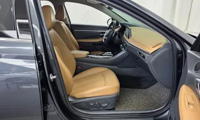 Hyundai Sonata 2023, 61689 км, за 21020.64 USD - фото 11