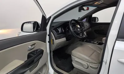 Kia Canival 2015, 156580 км, за 4726.27 USD - фото 10