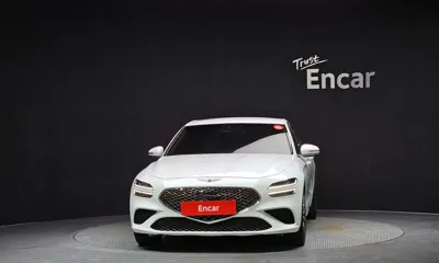 Genesis G70 2023, 19719 км, за 22762.19 USD