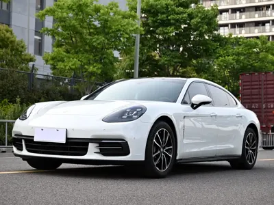 Porsche Panamera · 2018 год