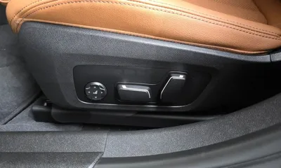 BMW 3-Series 2025, 10041 км, за 23922.5 USD - фото 34