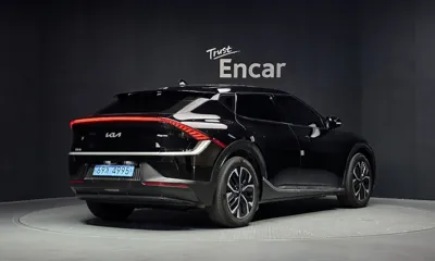Kia EV6 2022, 38024 км, за 20029.1 USD