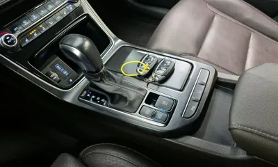 Hyundai Grandeur 2019, 142192 км, за 8861.76 USD - фото 9