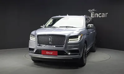 Lincoln Navigator · 2021 год
