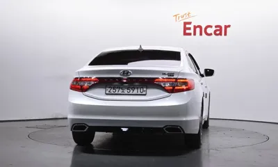 Hyundai Grandeur 2016, 95536 км, за 5901.27 USD