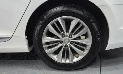 Hyundai Grandeur 2016, 95536 км, за 5901.27 USD
