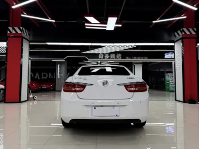 Buick Excelle 2014, 100000 км, за 2913.42 USD