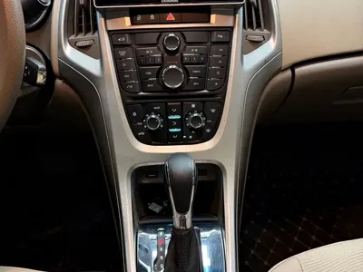 Buick Excelle 2014, 100000 км, за 2913.42 USD - фото 11