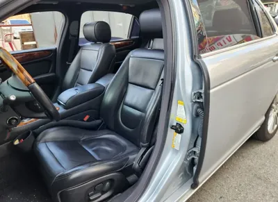Jaguar XJ-8 2006, 182297 км, за 6236.05 USD