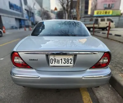 Jaguar XJ-8 2006, 182297 км, за 6236.05 USD