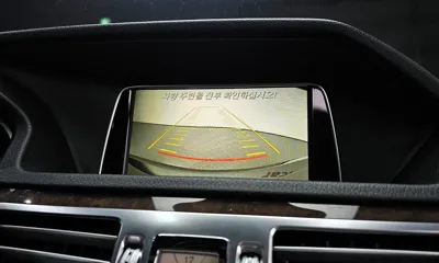 Mercedes-Benz E-Class 2016, 105378 км, за 8205.33 USD - фото 16