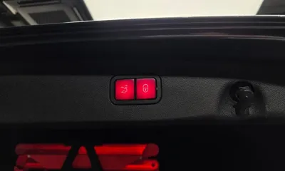 Mercedes-Benz E-Class 2016, 105378 км, за 8205.33 USD - фото 20