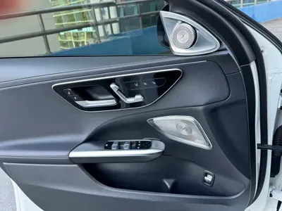 Mercedes-Benz C-Class 2022, 30000 км, за 24984.8 USD