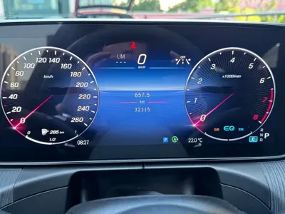Mercedes-Benz C-Class 2022, 30000 км, за 25018.76 USD - фото 11