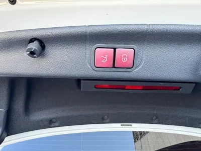 Mercedes-Benz C-Class 2022, 30000 км, за 25018.76 USD - фото 20