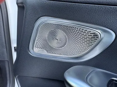 Mercedes-Benz C-Class 2022, 30000 км, за 25018.76 USD - фото 27