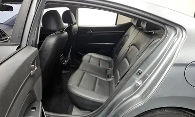 Hyundai Avante 2017, 127810 км, за 4558.97 USD - фото 12
