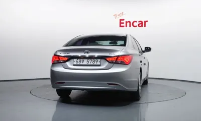 Hyundai Sonata 2013, 114219 км, за 3516.31 USD