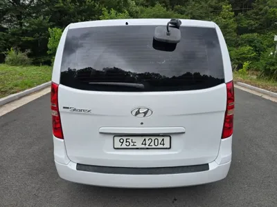 Hyundai Starex 2016, 236949 км, за 6055.87 USD
