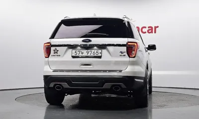 Ford Explorer 2018, 92495 км, за 10444.22 USD