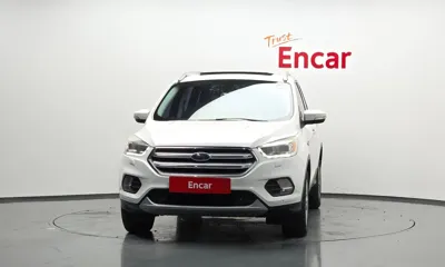 Ford Kuga 2017, 192349 км, за 5009.11 USD