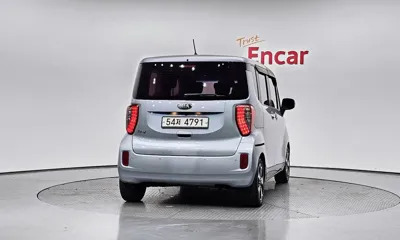 Kia Ray 2013, 122322 км, за 4228.47 USD