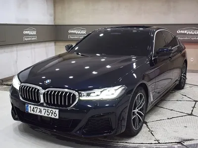 BMW 5-Series · 2021 год