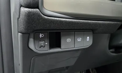 Kia EV3 2025, 9543 км, за 26374.95 USD - фото 14
