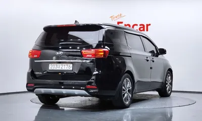 Kia Canival 2019, 98716 км, за 9183.41 USD