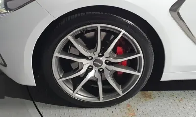 Genesis G70 2018, 102905 км, за 12465.54 USD