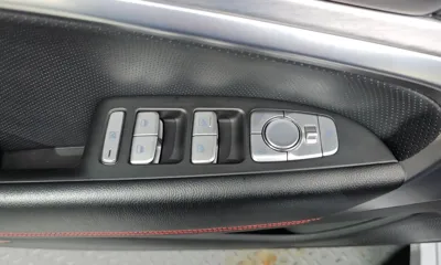 Genesis G70 2018, 102905 км, за 12371.34 USD - фото 29